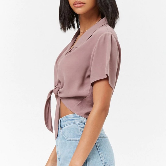 HOST PICK Forever 21 Cropped Button Up Top - Picture 4 of 5